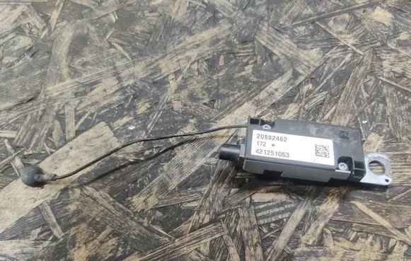 Chevrolet Malibu Aerial antenna amplifier 20882462