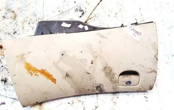 Peugeot 607 Glove box 1842807016 9633059077