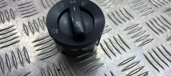 Volkswagen PASSAT B6 Light switch