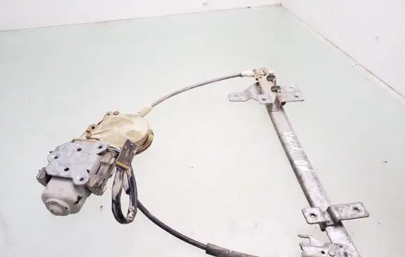 Ford Maverick Rear door window regulator with motor