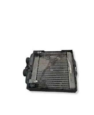 BMW 7 F01 F02 F03 F04 Engine oil radiator 7572542 P8413001