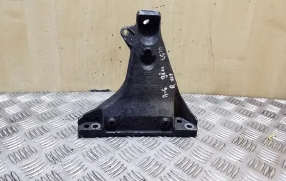Audi A6 S6 C5 4B Engine mounting bracket 8D0199308L