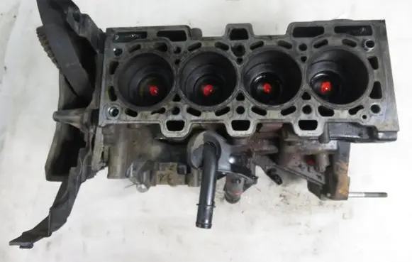 Renault Megane III Engine block K9K832