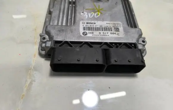 BMW X1 E84 Engine control unit/module 8517604 030245264 0281018471