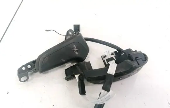 Toyota Avensis T250 Steering wheel buttons/switches 75B070