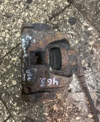 Ford Mondeo MK IV Front brake caliper