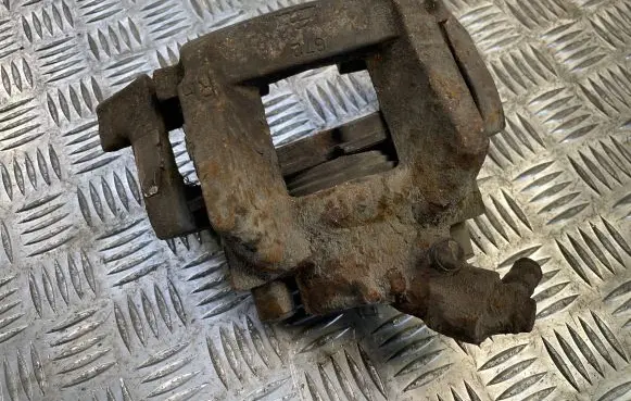Peugeot 508 Front brake caliper