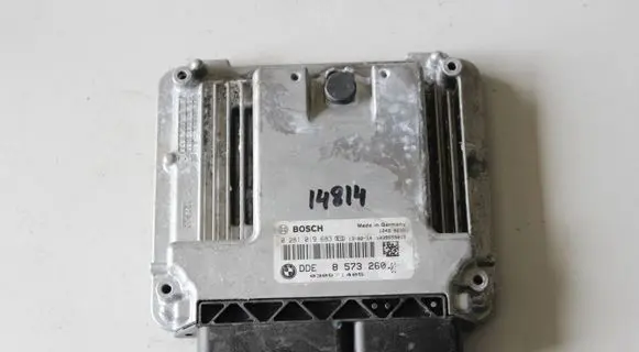 BMW 1 F20 F21 Engine control unit/module 8573260 030971405 0281019683