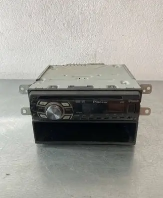 Subaru Impreza II Radio/CD/DVD/GPS head unit 