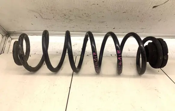 Volkswagen Golf IV Rear coil spring