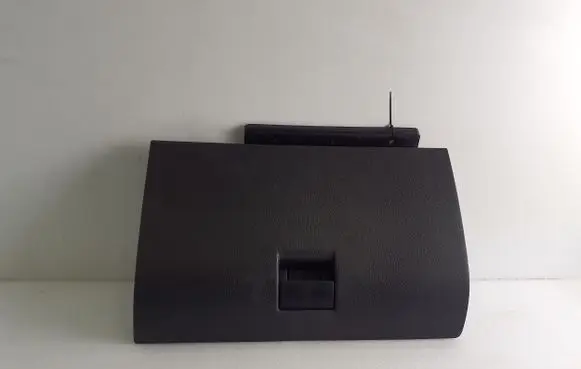 Hummer H3 Glove box set 353935 061030578