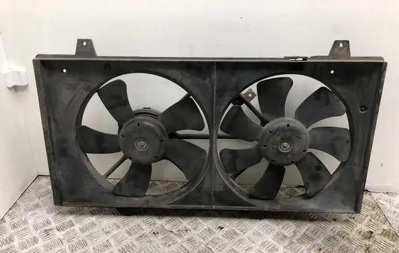Mazda 6 Radiator cooling fan shroud