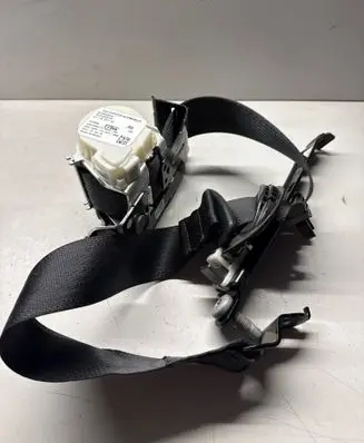 Dodge Durango Front seatbelt P6JW82DX9AE 427203R TR22920Z0720