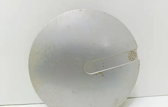 Volkswagen Golf III Original wheel cap 1H0601149