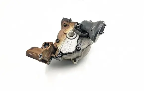 Seat Leon (1P) Oil pump 03C103669E