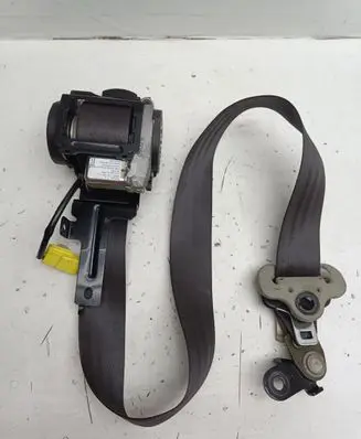 Honda FR-V Front seatbelt