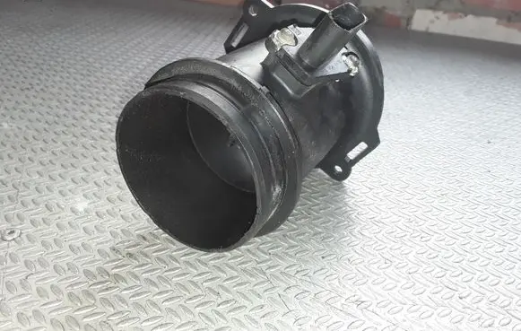 Volkswagen Touareg I Mass air flow meter 059906461K