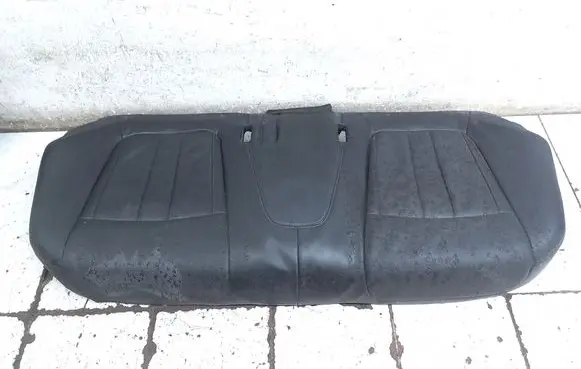 Rear seat