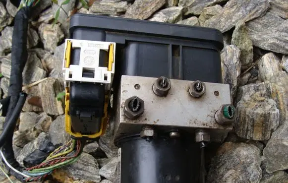 Peugeot 207 ABS Pump 9665344980 10020603884 1020603881609304