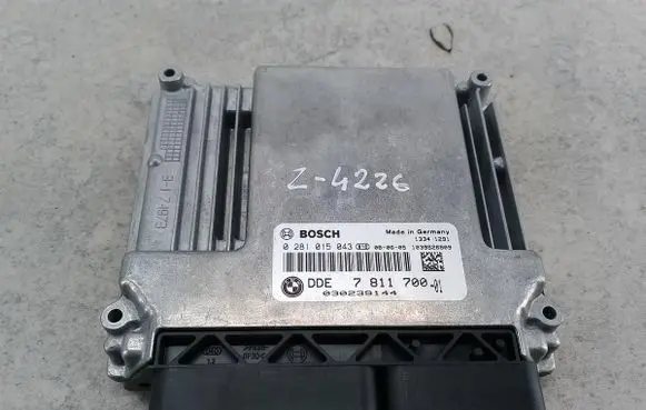 BMW 3 E90 E91 Engine control unit/module ECU 7811700