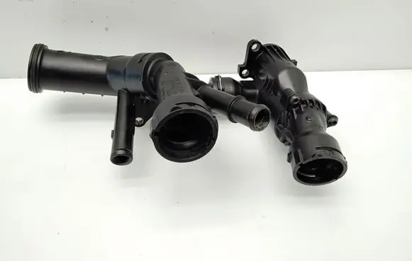 Thermostat/thermostat housing