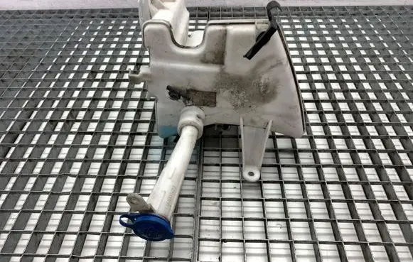 Toyota Auris E180 Windshield washer fluid reservoir/tank 8531002490