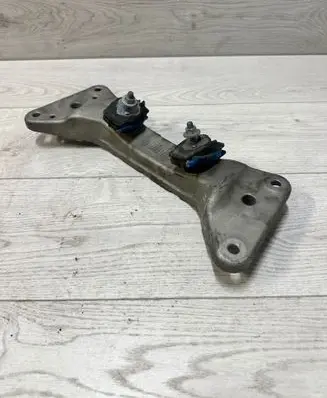 BMW 4 F32 F33 Gearbox mounting bracket 6859417 18574710H