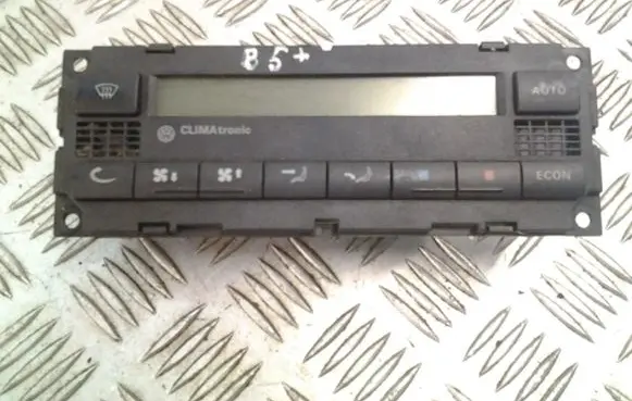 Volkswagen PASSAT B5.5 Climate control unit