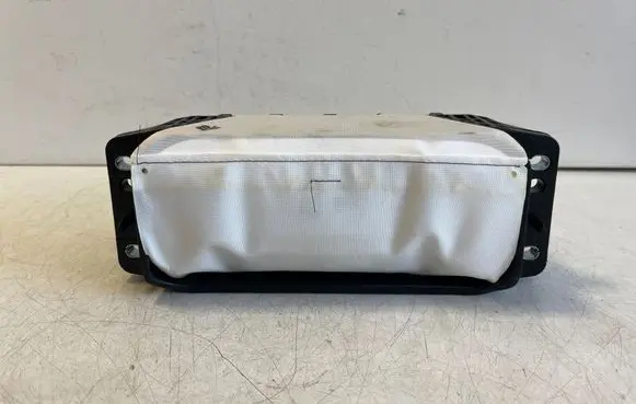 Audi Q2 - Passenger airbag 81A880204D