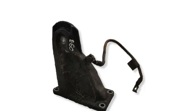 BMW 5 E60 E61 Engine mounting bracket 
