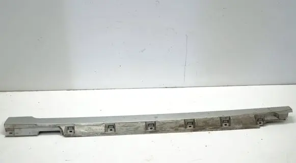 Volkswagen PASSAT B8 Sill/side skirt trim