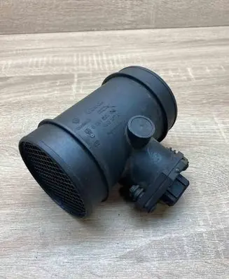 Chrysler Voyager Mass air flow meter 0281002132