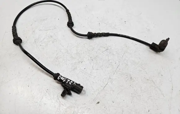 Dacia Duster ABS brake wheel speed sensor 479100004R