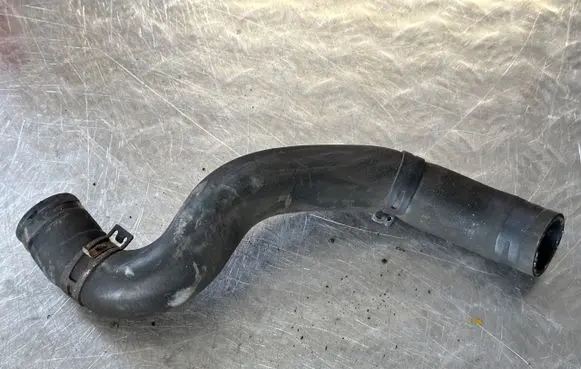 Nissan Qashqai Engine coolant pipe/hose