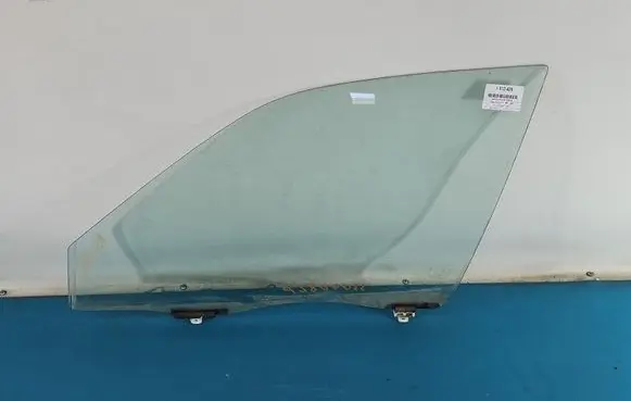 Toyota Corolla E110 Front door window glass four-door IMPRK1513428