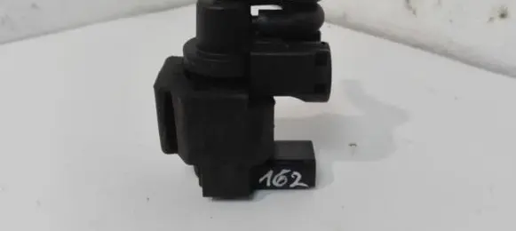 Audi Q7 4L Vacuum valve 059906628