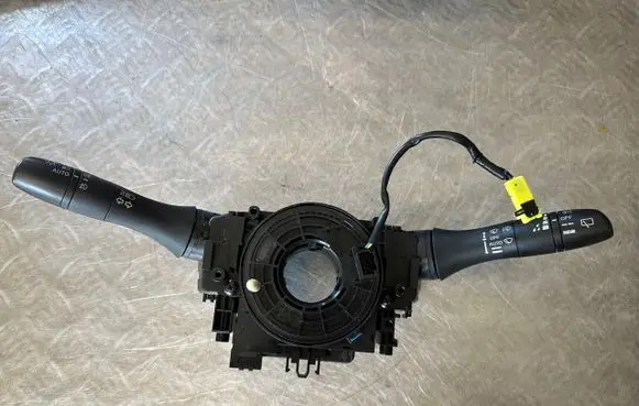 Nissan Qashqai Wiper turn signal indicator stalk/switch 255544EA0A