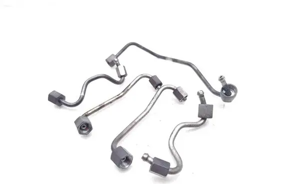 KIA Sportage Fuel injector supply line/pipe 
