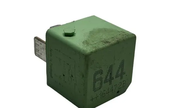 Volkswagen Touareg II Other relay 4H0951253 V23136J0006X079