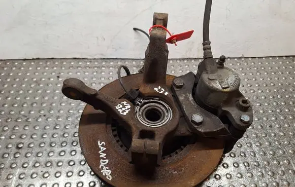 Renault Logan I Front wheel hub spindle knuckle S25056923 6001548239