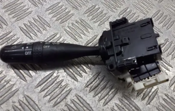 Toyota Matrix (E130) Indicator stalk 173744