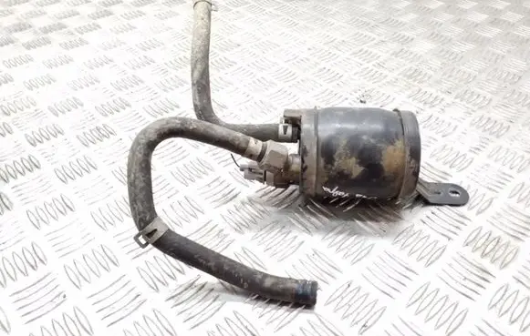 Vacuum air tank