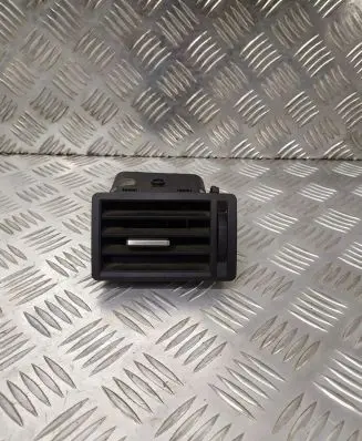 Ford C-MAX I Dashboard air vent grill cover trim 3M51-R018B08