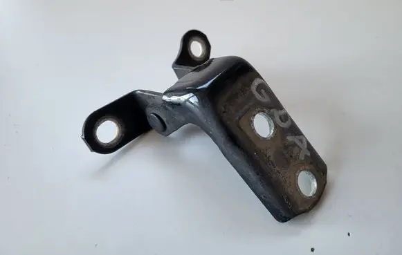 Toyota Verso Rear door lower hinge