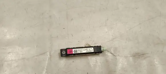 Audi A3 8Y Aerial antenna amplifier 8Y4035225M