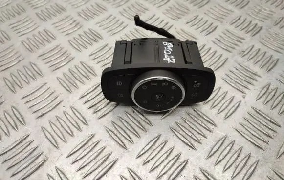 Ford Focus Light switch H1BT13D061AE