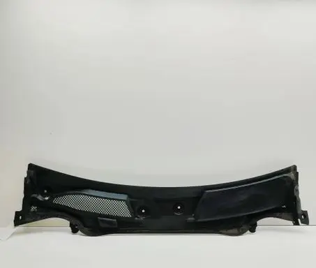 Mercedes-Benz GLA W156 X156 Wiper trim A1768300113