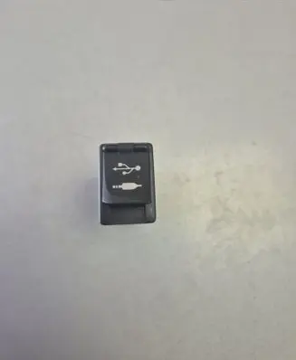 Toyota C-HR I USB socket connector 86190F4010