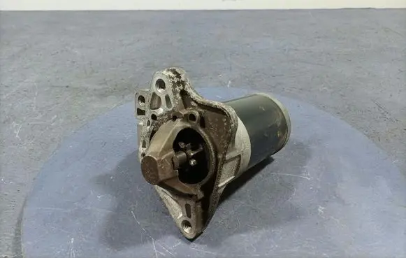 Renault Megane III Starter motor 8200665518