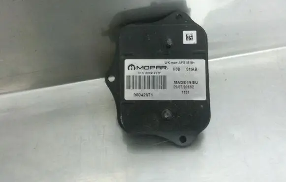Jeep Grand Cherokee Headlight ballast module Xenon 90042671